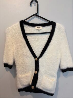 L'AGENCE Cream & Black Fuzzy V-Neck Short-Sleeve Cardigan